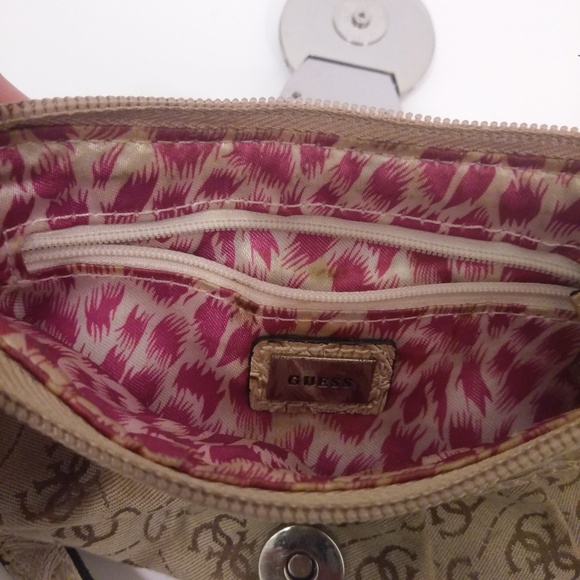🎃 Guess Small Hand Bag - Picture 5 of 5